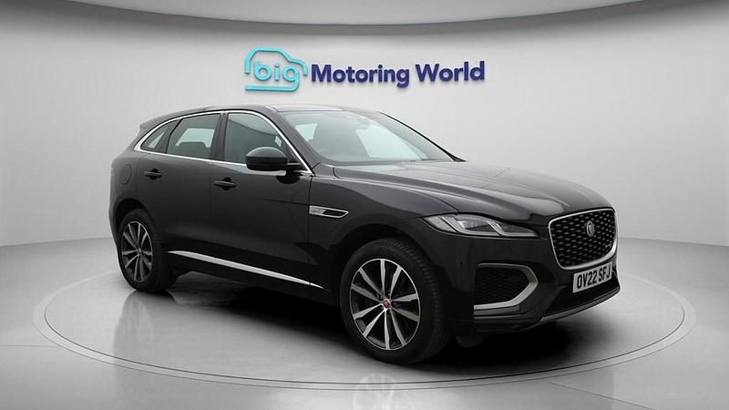 Used Jaguar F-Pace R-Dynamic 404 HP (297 kW) 2022 Black SUV