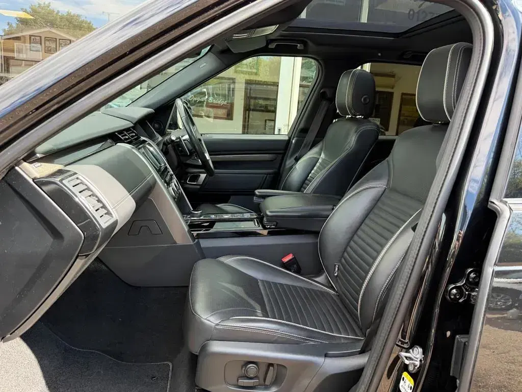 Used Land Rover Discovery Dynamic 306 HP (225 kW) 2019 SUV