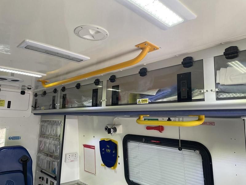 Usado Mercedes Sprinter 190 HP (139 kW) 2014 Amarelo