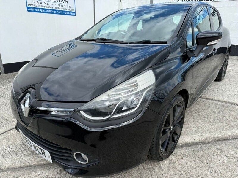 Black Used 2013 Renault Clio IV Dynamique Hatchback | £4,495 (A bit pricey) - Image 1/4