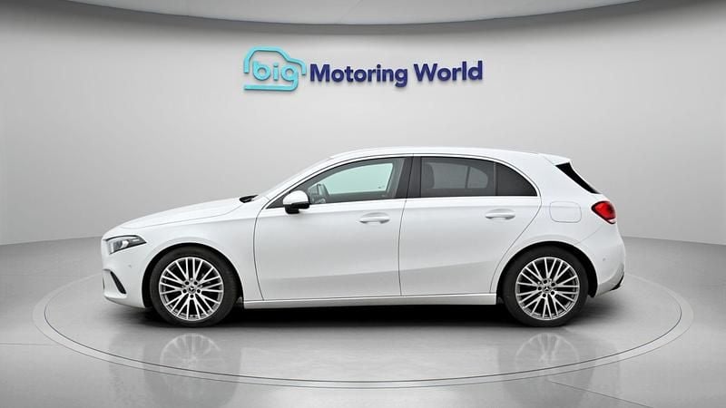 Used Mercedes A180 Executive 136 HP (100 kW) 2022 White Hatchback