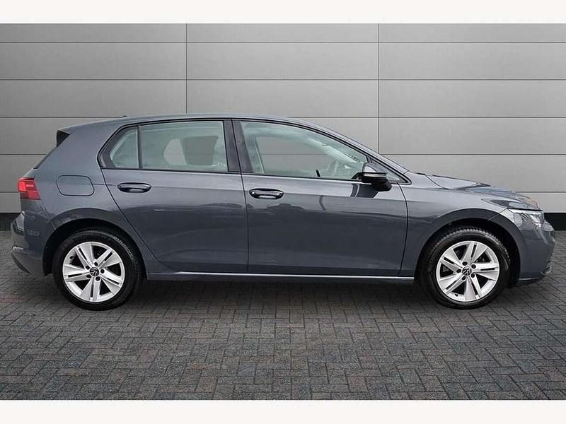 Used VW Golf VIII Life 130 HP (95 kW) 2023 Grey Hatchback