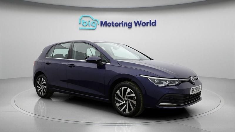 Used VW Golf VIII Style 204 HP (150 kW) 2023 Blue Hatchback