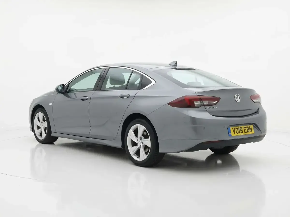 Used Vauxhall Insignia SRi 165 HP (121 kW) 2019 Grey Hatchback