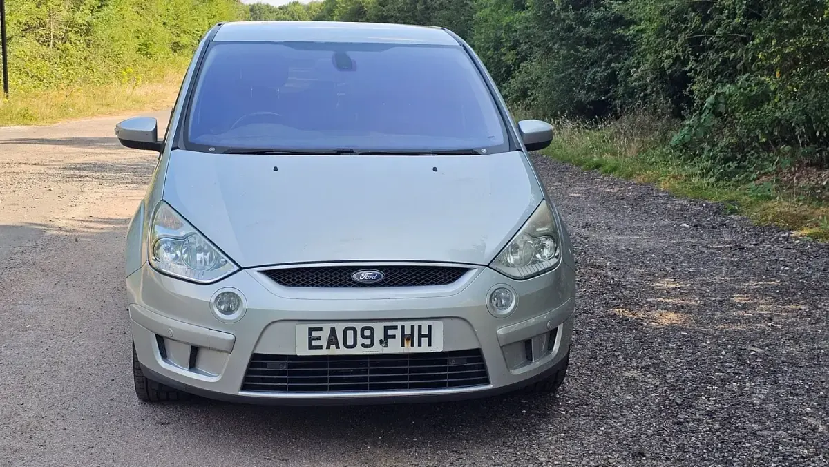Used Ford S-MAX Titanium 2009 Silver MPV