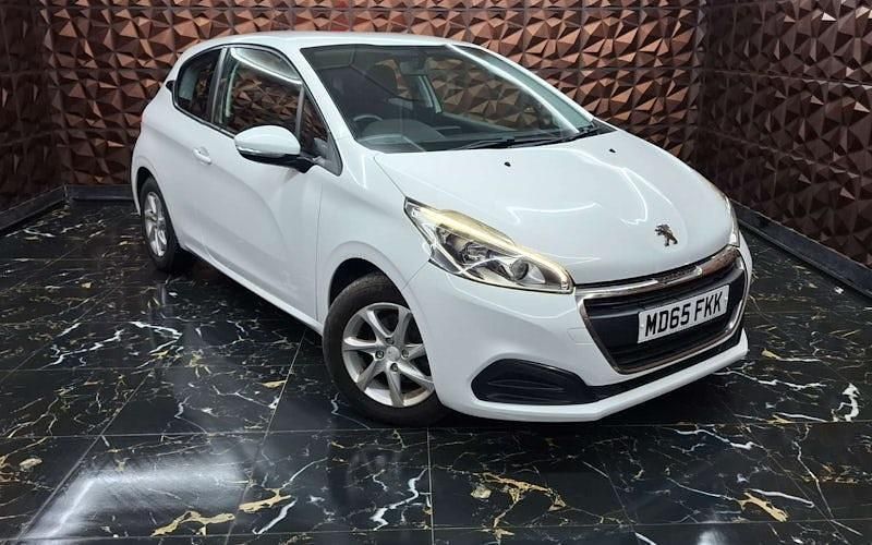 Used 2016 Peugeot 208 Active Hatchback | £4,199 (Fair price) - Image 1/4