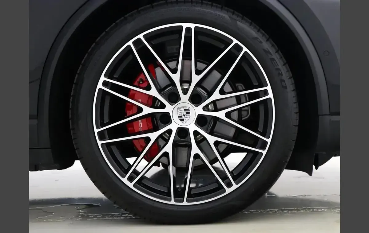 Used Porsche Macan 380 kW (517 HP) 2026 Black SUV