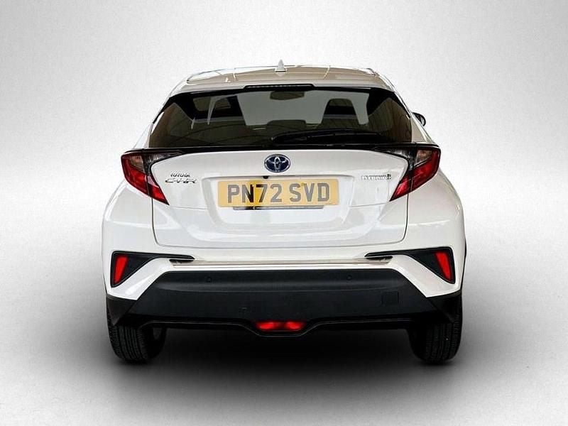 Used Toyota C-HR 122 HP (89 kW) 2022 White SUV
