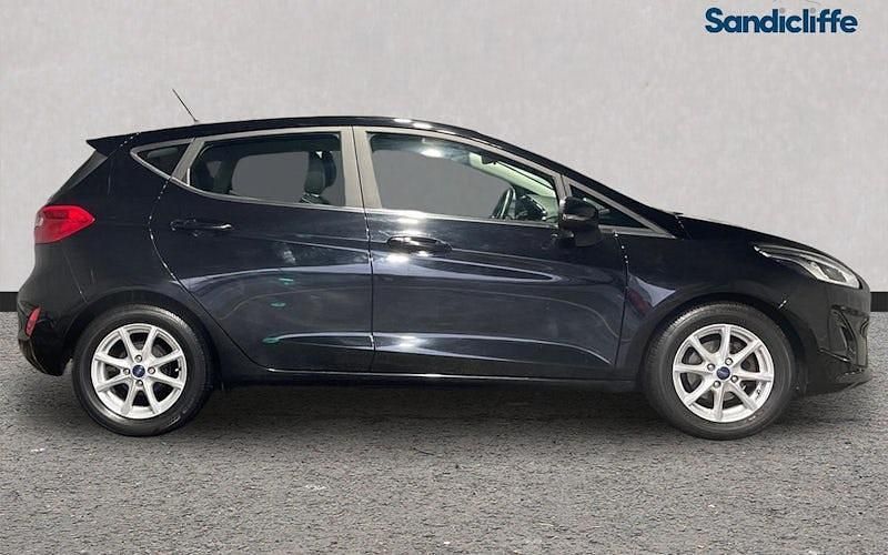 Usado Ford Fiesta Zetec 101 CV (74 kW) 2019 Utilitario