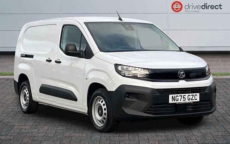 New Vauxhall Combo 102 HP (75 kW) 2025 Solid  kaolin white Van