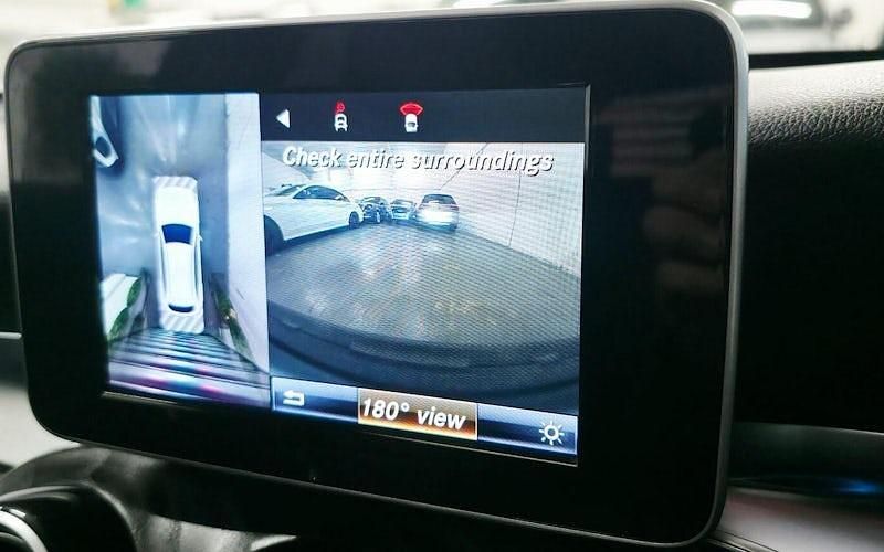 Used Mercedes GLC250 AMG Line Premium 204 HP (150 kW) 2017 Silver Estate