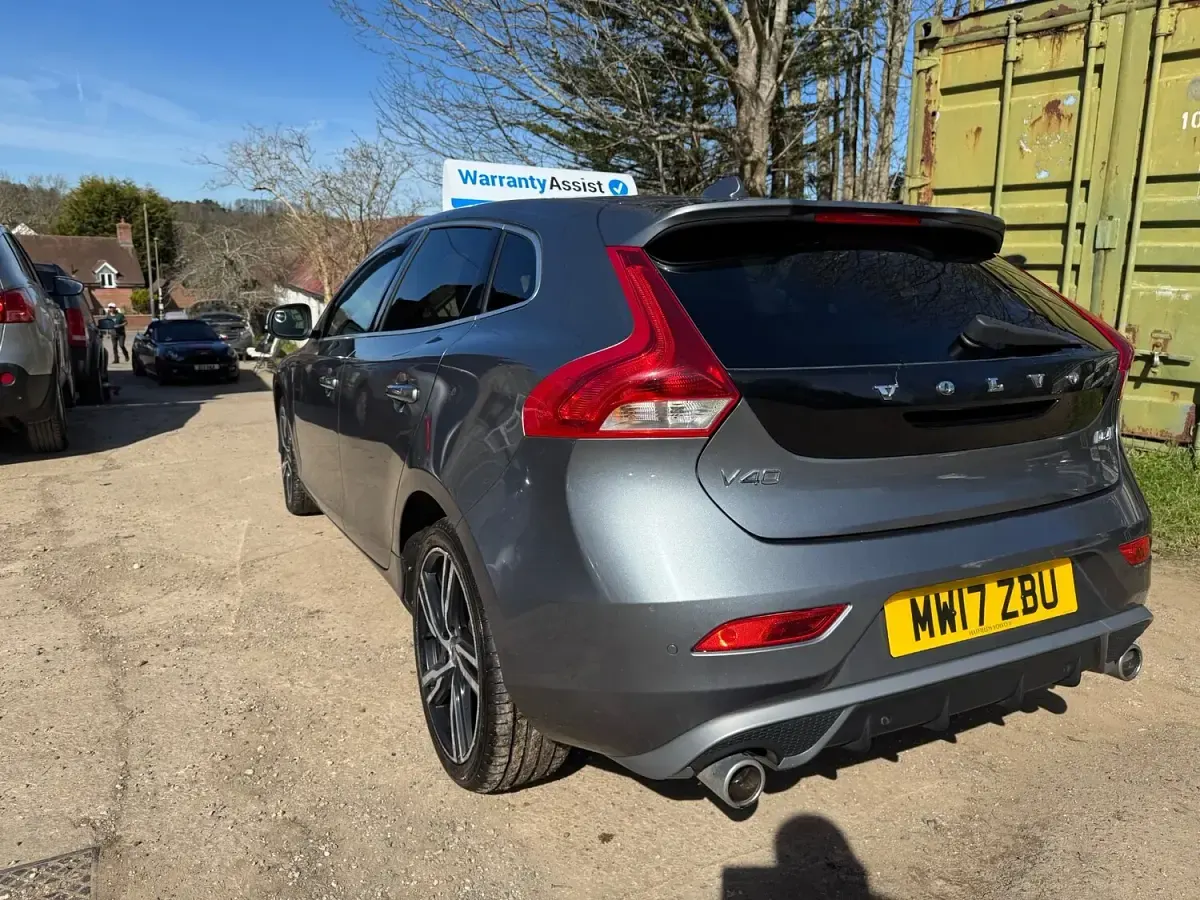 Used Volvo V40 R-Design Pro 190 HP (139 kW) 2017 Grey Hatchback
