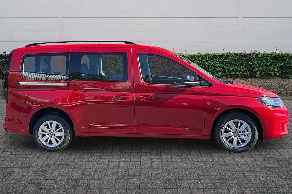 New VW Caddy Maxi 2026 Cherry red MPV