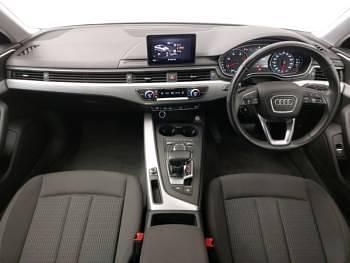 Used Audi A4 Comfort 150 HP (110 kW) 2019 White Sedan