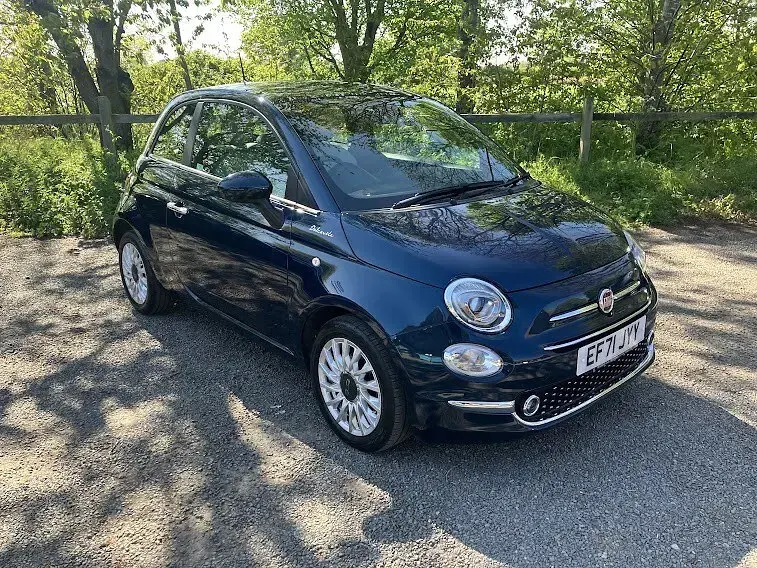 Used Fiat 500 Dolcevita 70 HP (51 kW) 2022 Blue Hatchback
