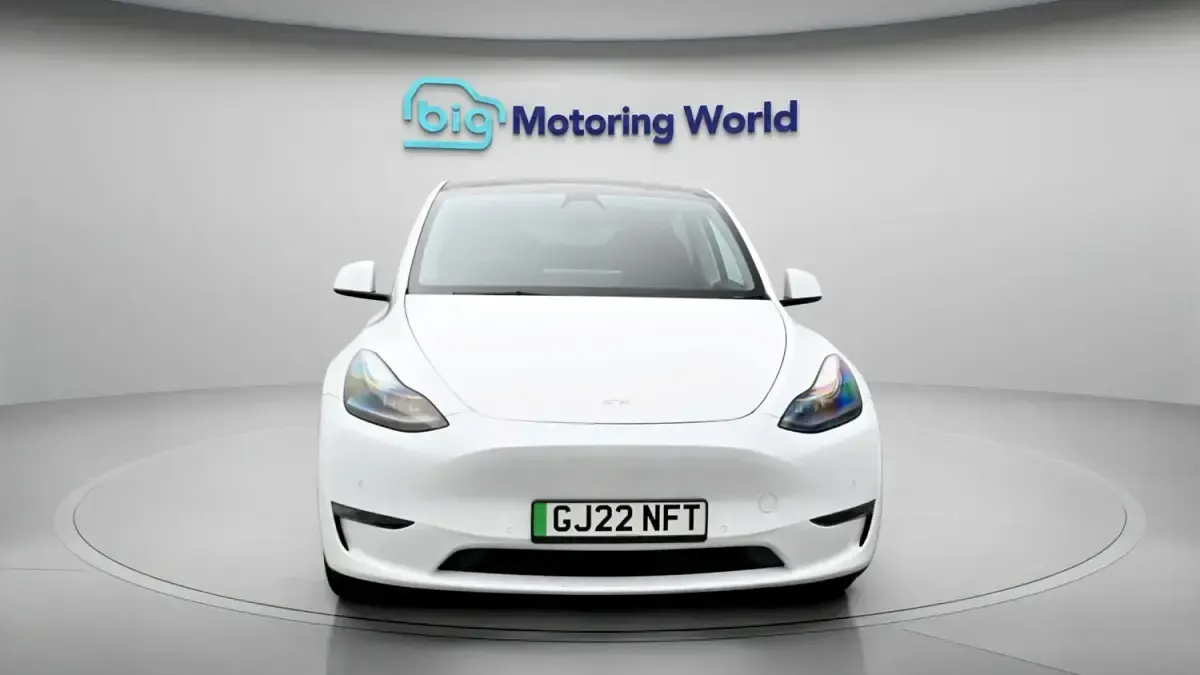 Used Tesla Model Y Long Range AWD 378 kW (514 HP) 2022 White SUV