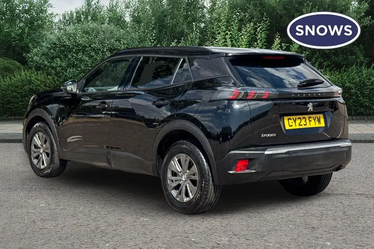 Used Peugeot 2008 Active+ 101 HP (74 kW) 2023 Nera black SUV