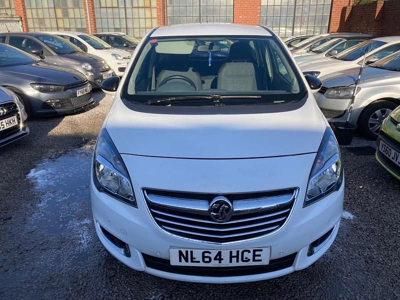 Used Vauxhall Meriva 2014 White MPV