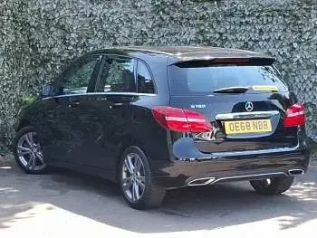 Used Mercedes B180 Exclusive 122 HP (89 kW) 2018 Black Hatchback