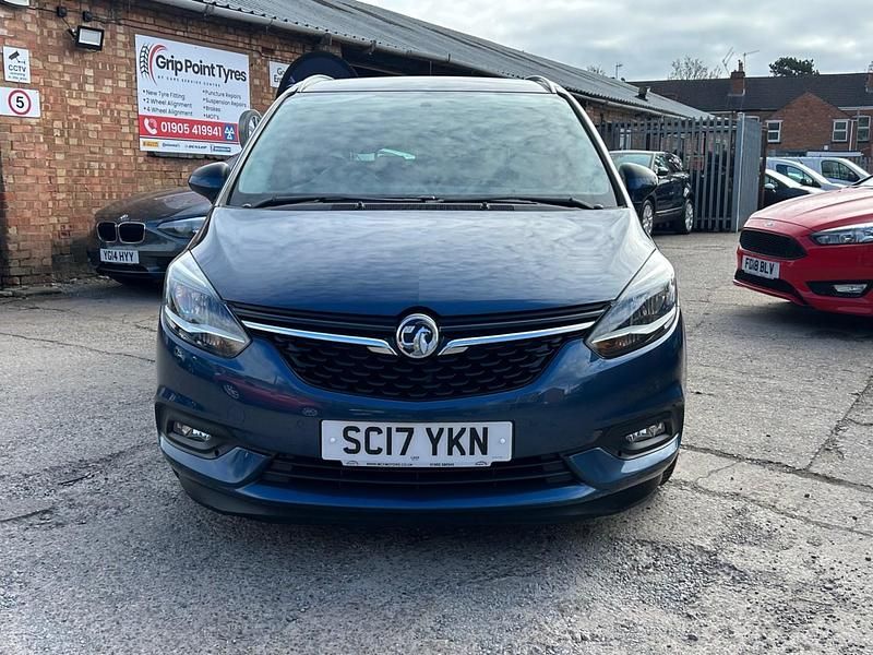 Used Vauxhall Zafira SRi 140 HP (102 kW) 2017 Blue MPV
