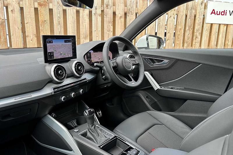 Used Audi Q2 S-Line 150 HP (110 kW) 2025 Arkona white SUV