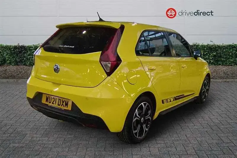 Used MG MG3 Exclusive 106 HP (77 kW) 2021 Yellow Hatchback