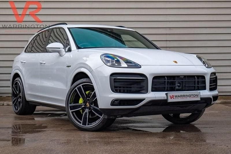 Used 2023 Porsche Cayenne S E-Hybrid Platinum Edition SUV | £63,284 (Fair price) - Image 1/1