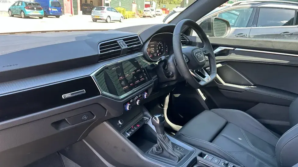 Used Audi Q3 Black Edition 150 HP (110 kW) 2025 Grey SUV