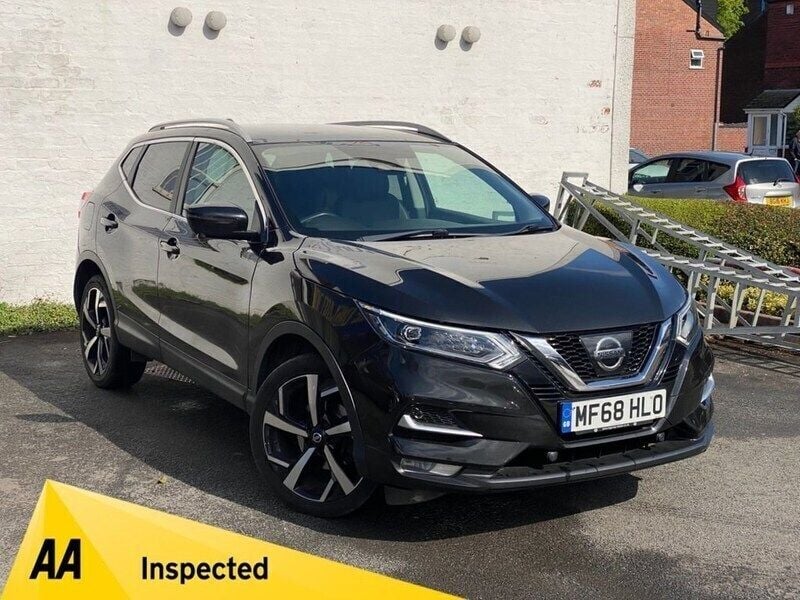 Black Used 2018 Nissan Qashqai S SUV | £10,000 (Fair price) - Image 1/4