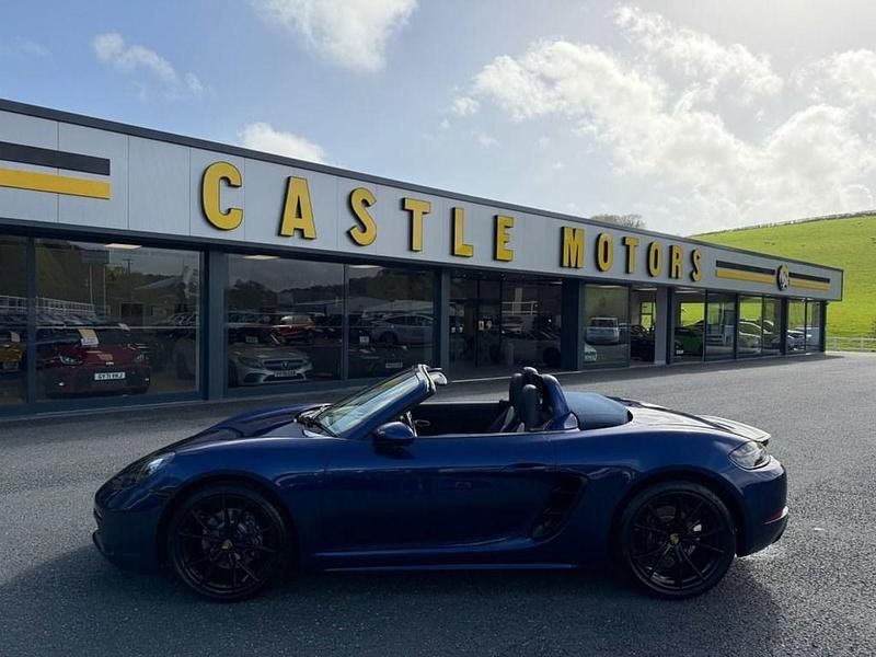 Used Porsche Boxster 300 HP (220 kW) 2020 Blue Cabriolet