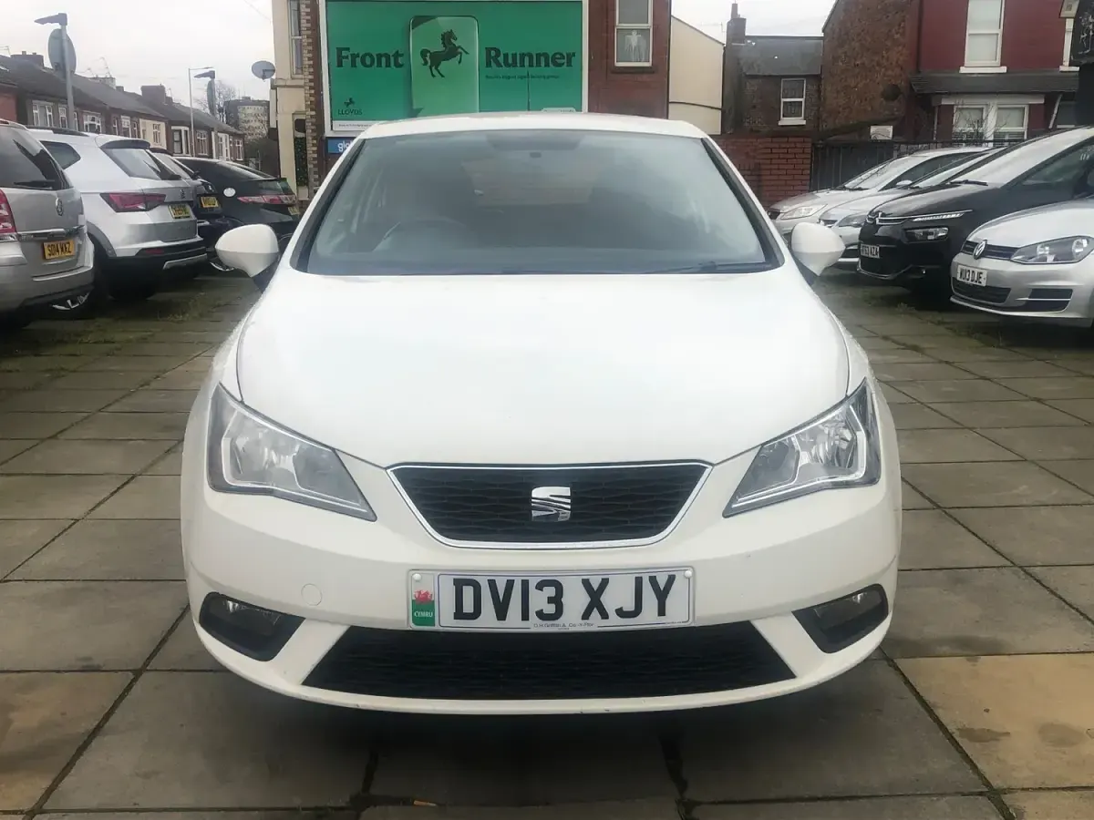 Used Seat Ibiza 85 HP (62 kW) 2013 White Hatchback