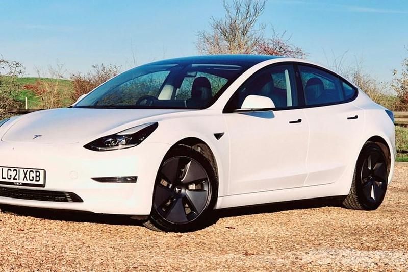 Used Tesla Model 3 Long Range AWD 77 kW (106 HP) 2021 White Sedan
