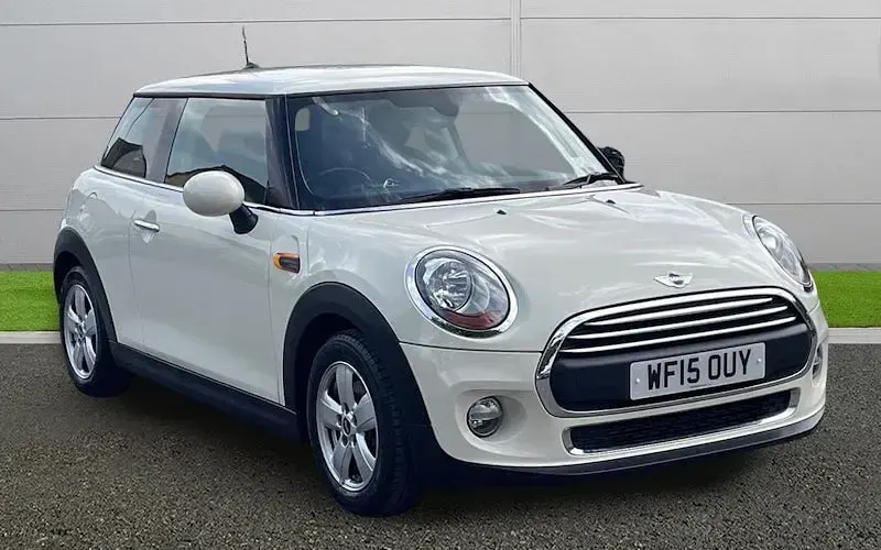 Begagnad Mini ONE Hatch 102 HK (75 kW) 2017 Halvkombi