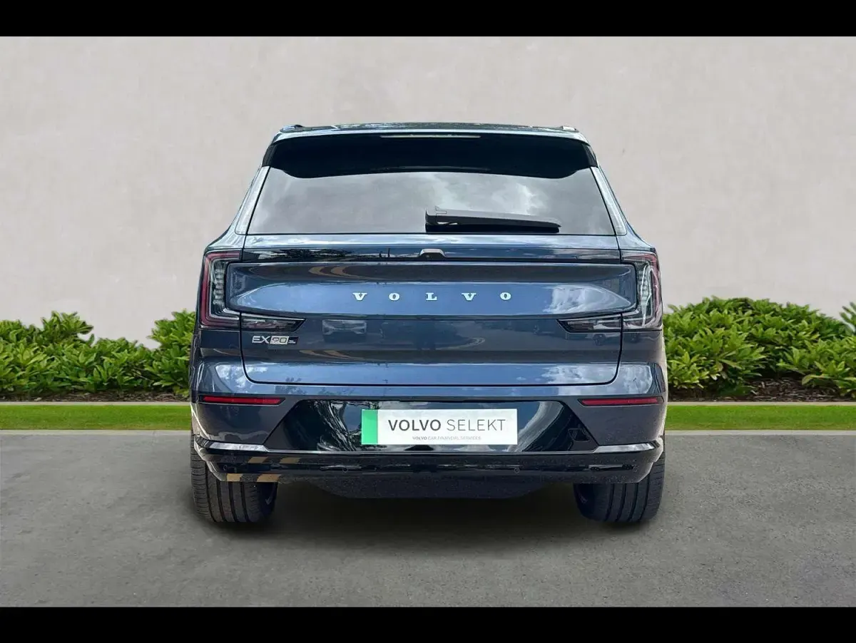Used Volvo EX90 Performance 380 kW (517 HP) 2025 Blue SUV