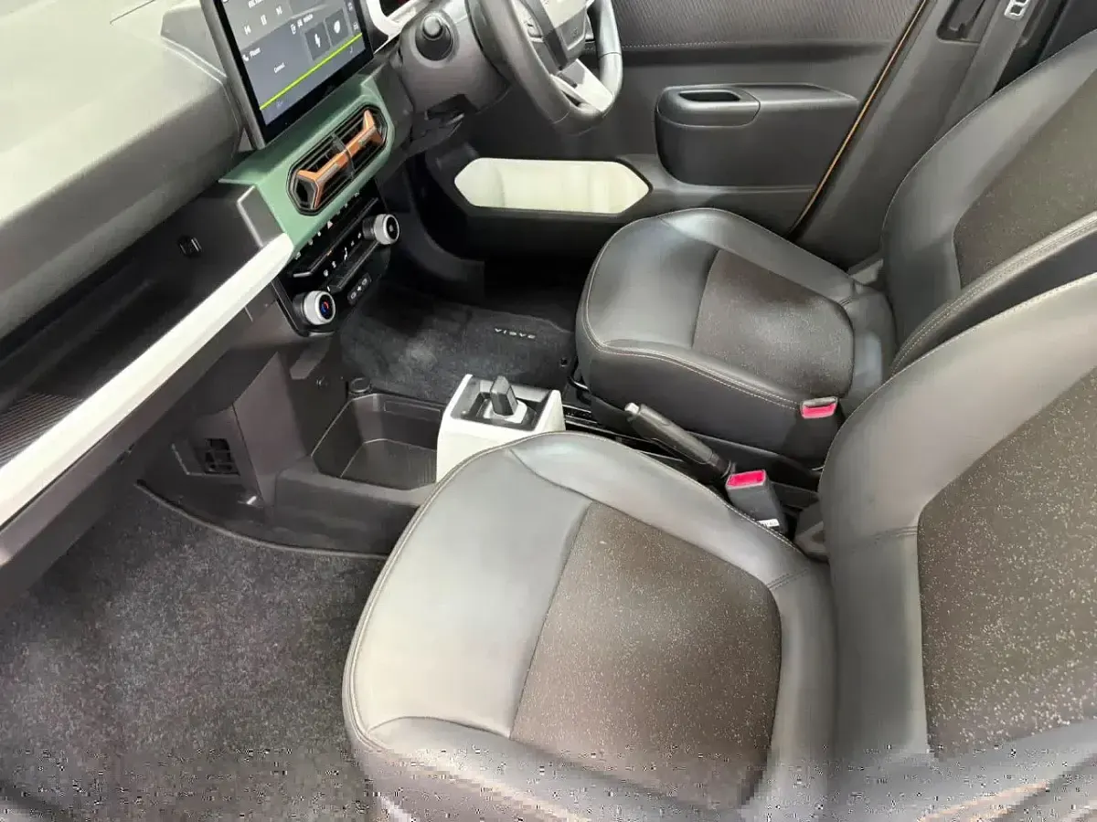 Used Dacia Spring Extreme 47 kW (65 HP) 2025 Beige Hatchback