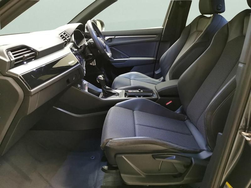 Used Audi Q3 Black Edition 150 HP (110 kW) 2022 Grey SUV