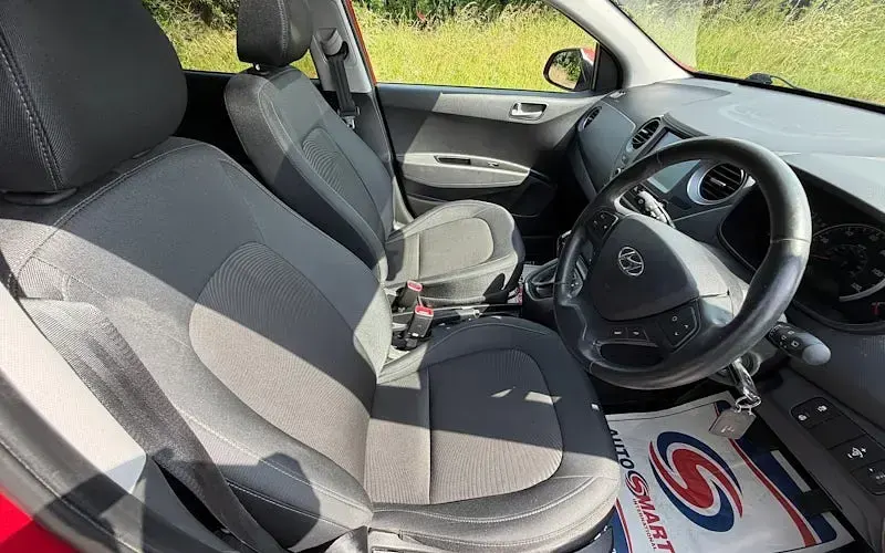 Used Hyundai i10 Premium SE 88 HP (64 kW) 2020 Hatchback