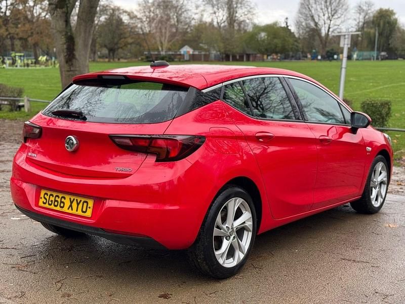 Second-hand Vauxhall Astra SRi 150 CP (110 kW) 2016 Roșu Hatchback