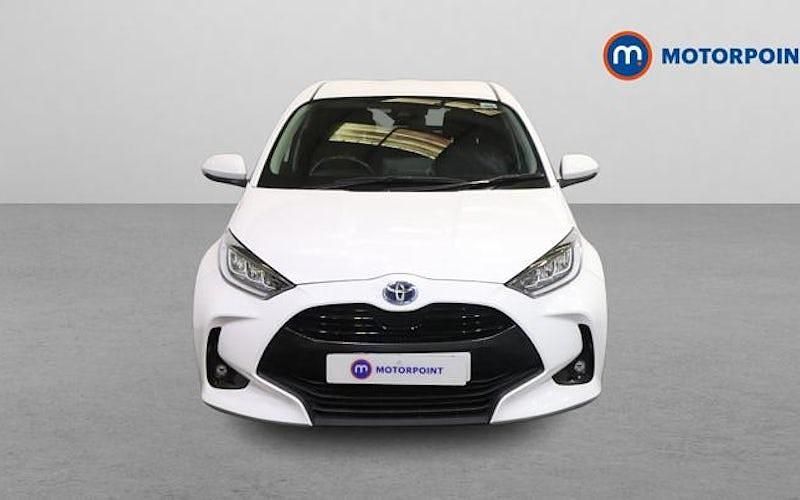 Used Toyota Yaris Hybrid Design 116 HP (85 kW) 2026 Hatchback