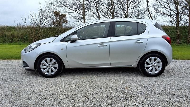 Used Vauxhall Corsa Design Edition 90 HP (66 kW) 2016 Silver Hatchback