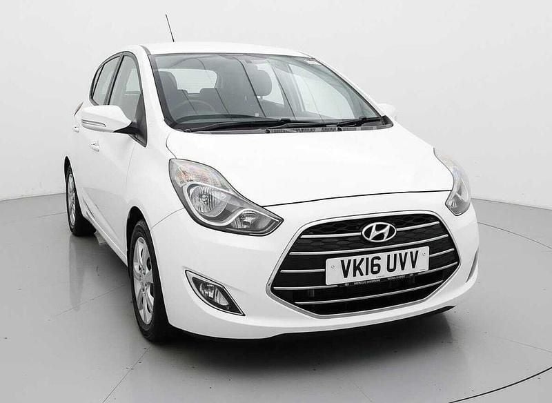 Used Hyundai ix20 SE 2016 White Hatchback