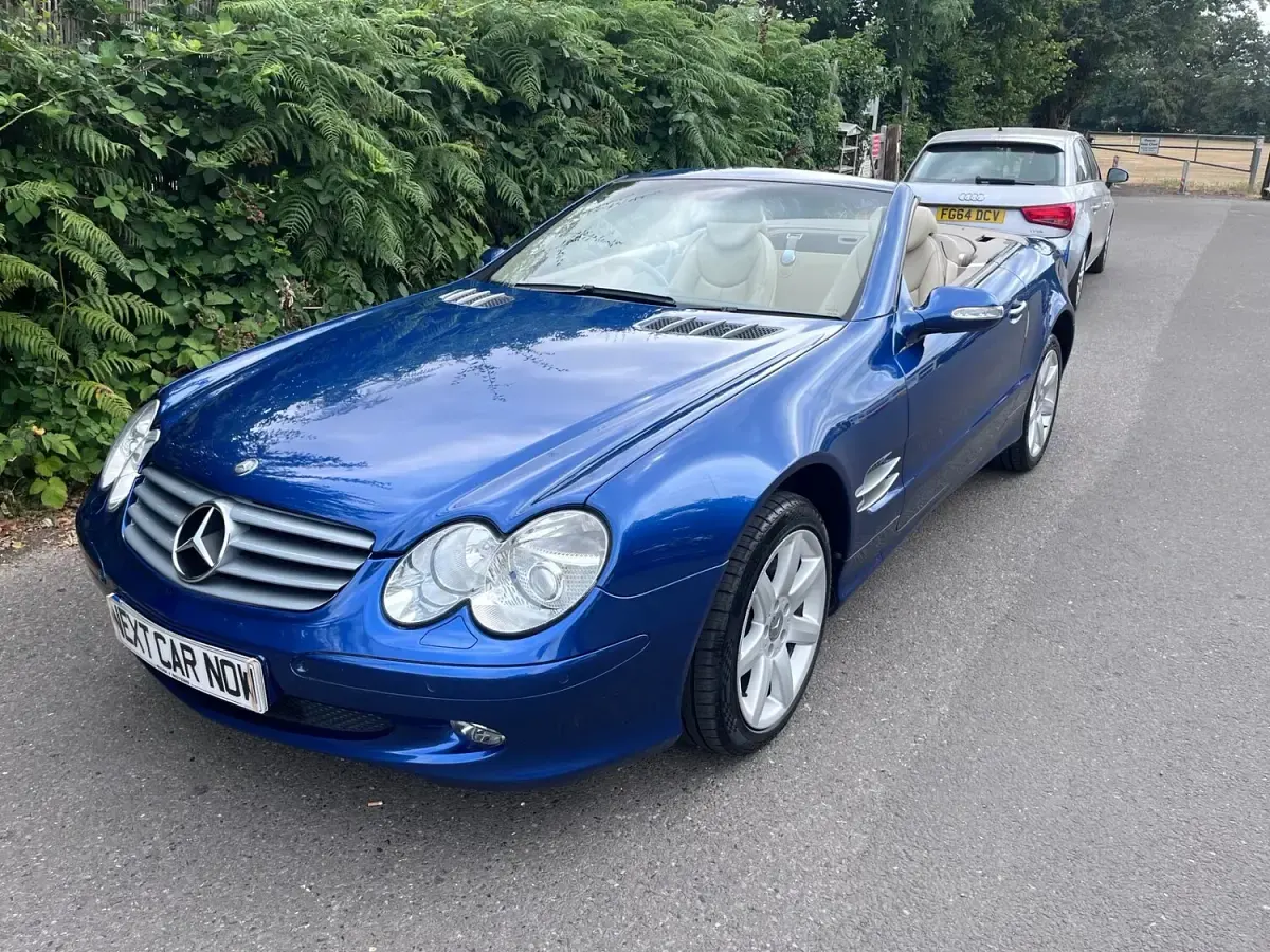 Used Mercedes SL350 245 HP (180 kW) 2003 Blue Cabriolet