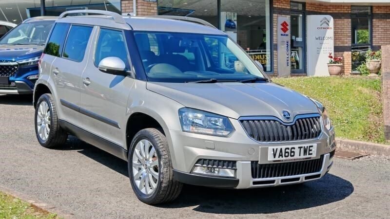 Beige Used 2017 Skoda Yeti SE SUV | £15,295 (Fair price) - Image 1/4
