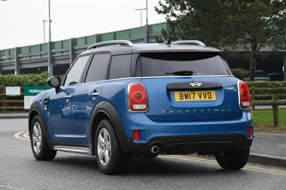 Used Mini Cooper D Countryman 148 HP (108 kW) 2017 Blue SUV