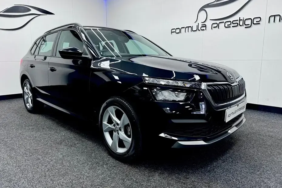 Begagnad Skoda Kamiq SE 2023 Svart SUV