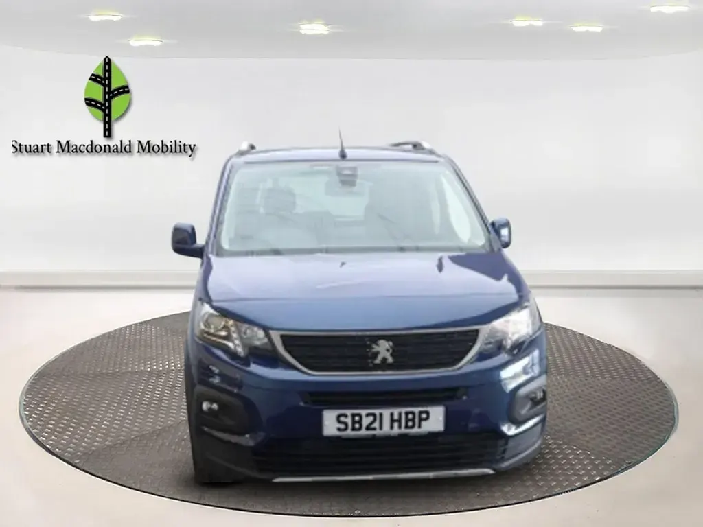 Used Peugeot Rifter Allure 131 HP (96 kW) 2021 Blue MPV