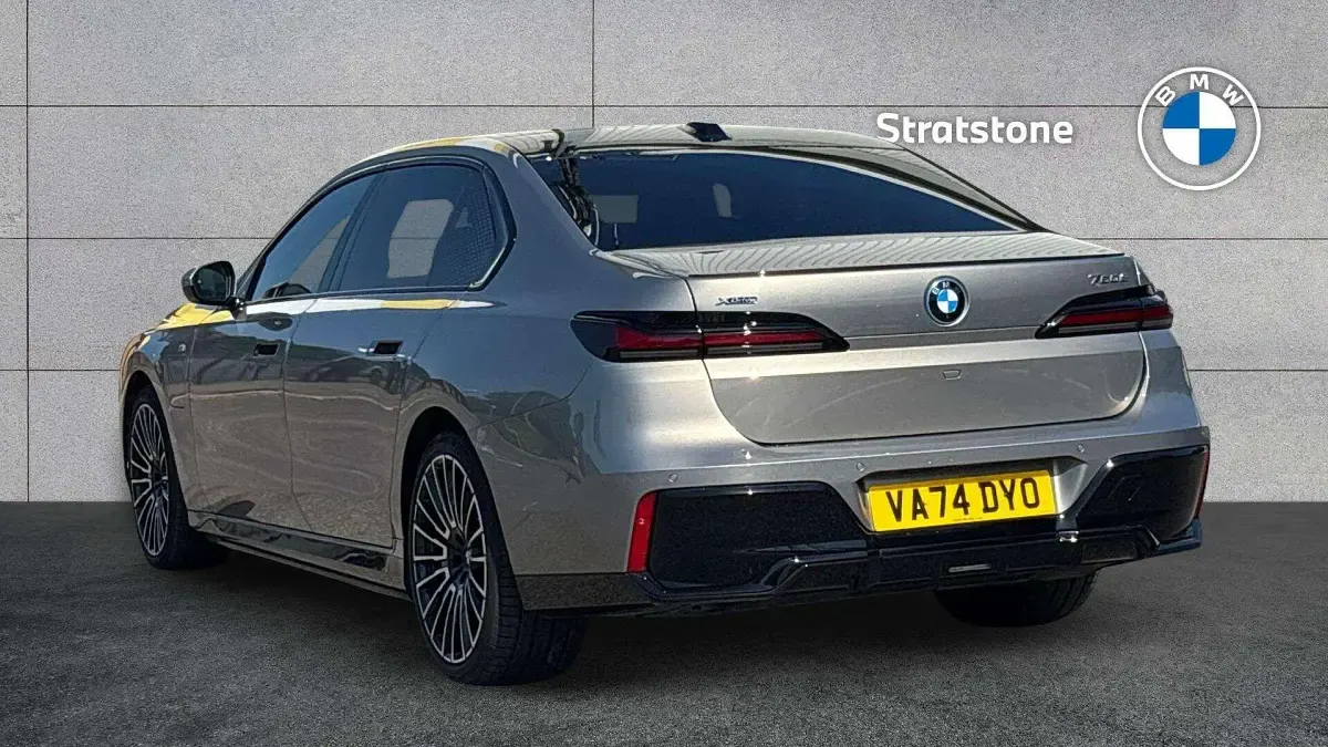 Used BMW 750e M Sport 482 HP (354 kW) 2025 Grey Sedan
