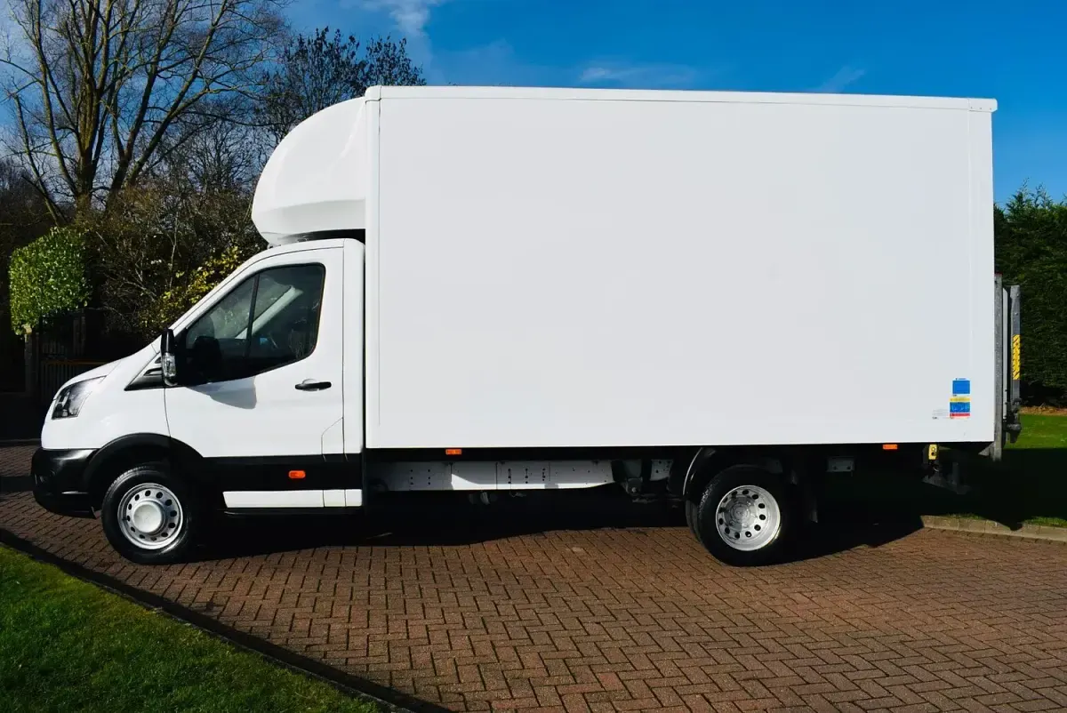 Used Ford Transit 130 HP (95 kW) 2023 White Cabriolet
