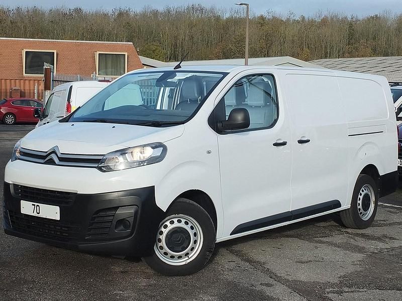 Used Citroën Dispatch 100 HP (73 kW) 2020 White MPV
