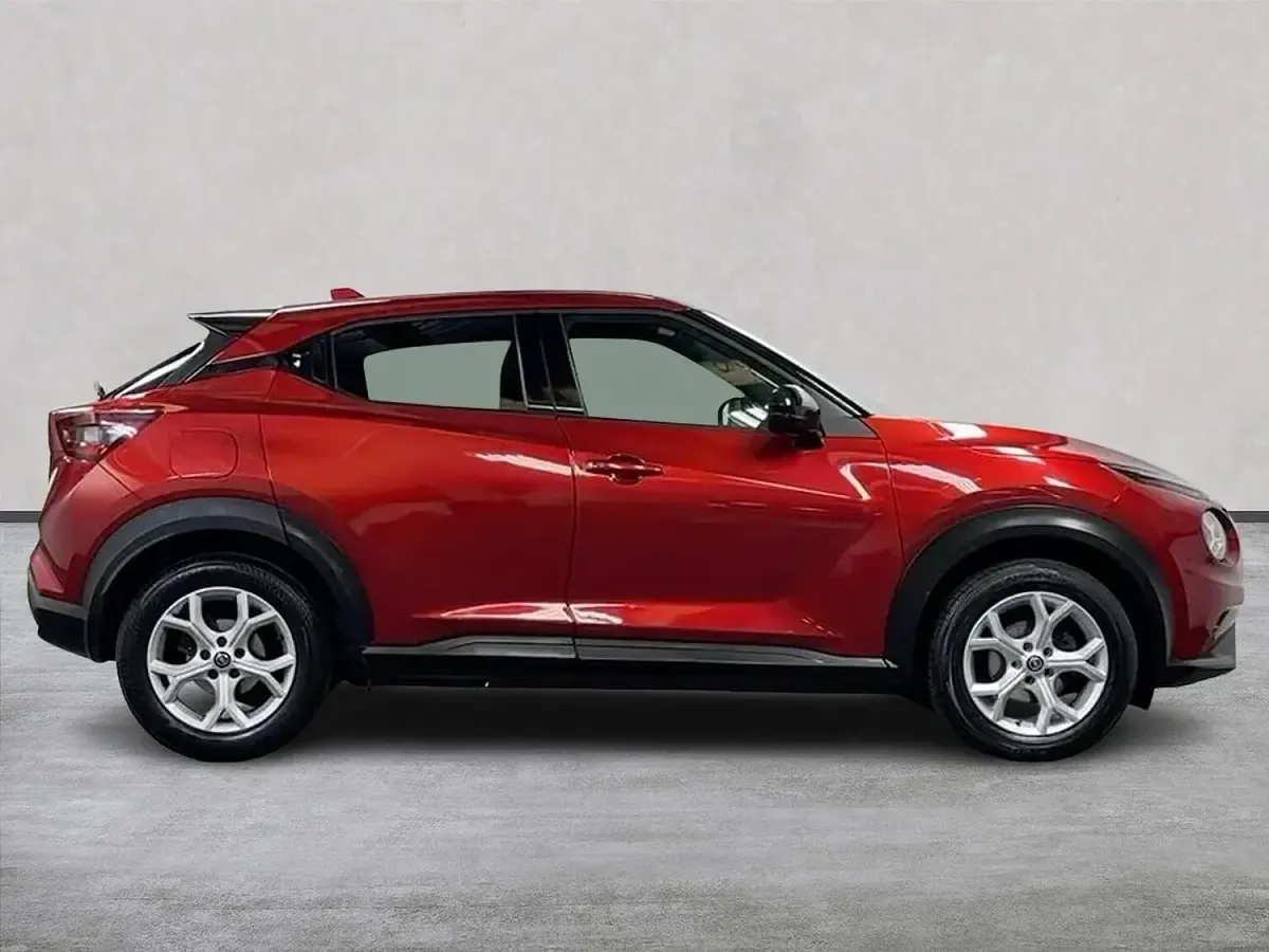 Used Nissan Juke N-Connecta 2020 Red SUV